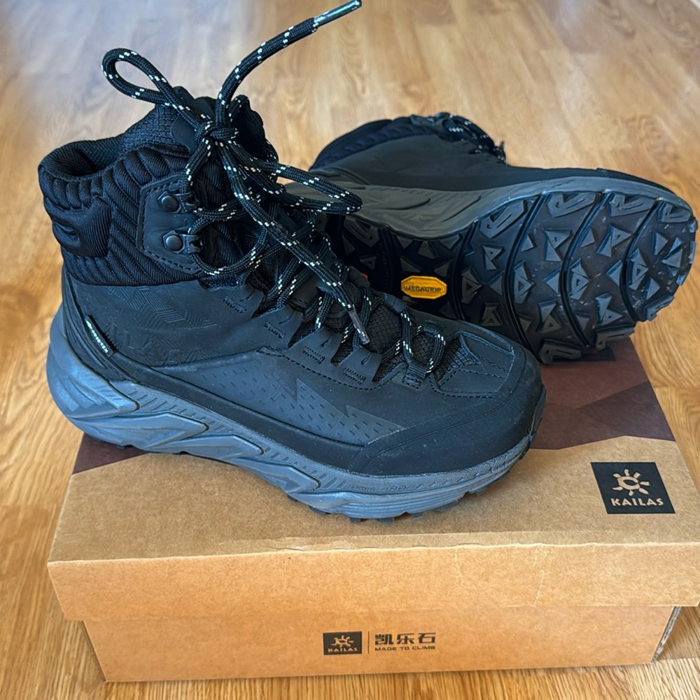 Kailas Mountain Wander GTX Mid Waterproof Trekking Shoes Women's NEVER WORN